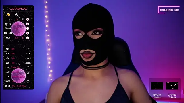 Snapshot of Bigfemblue chatting on 01-08-25, 02:57 Bigfemblue online show from 01-08-25, 02:57