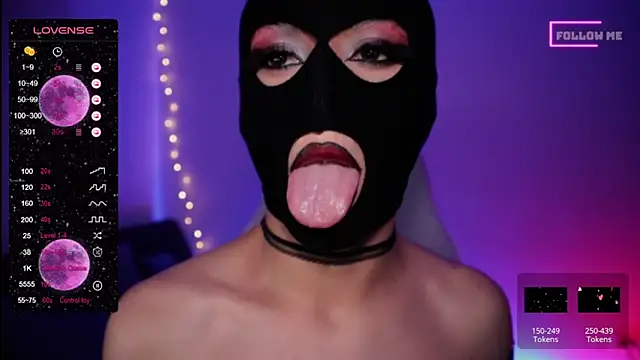 Snapshot of Bigfemblue chatting on 01-11-25, 02:41 Bigfemblue online show from 01-11-25, 02:41