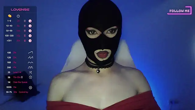 Snapshot of Bigfemblue chatting on 10-09-25, 04:05 Bigfemblue online show from 10-09-25, 04:05