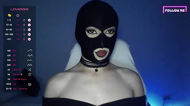 Snapshot of Bigfemblue chatting on 10-11-25, 12:54 Bigfemblue online show from 10-11-25, 12:54