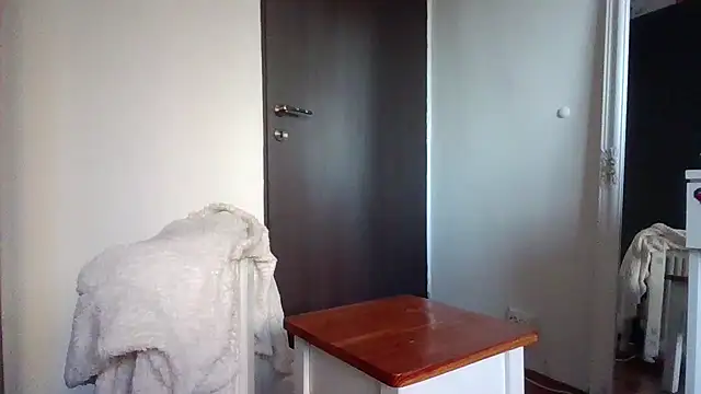 Snapshot of suuzykiss chatting on 03-07-25, 06:13 suuzykiss online show from 03-07-25, 06:13