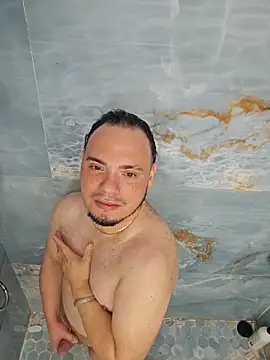 latinoflpr online show from 04-16-26, 01:50