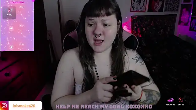 Snapshot of Bdsm_and_fries chatting on 12-04-25, 07:39 Bdsm and fries online show from 12-04-25, 07:39