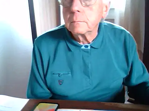 Snapshot of johnjohn622662 chatting on 09-17-25, 03:24 johnjohn622662 online show from 09-17-25, 03:24