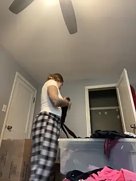 jaseyrae online show from 10-11-25, 04:16