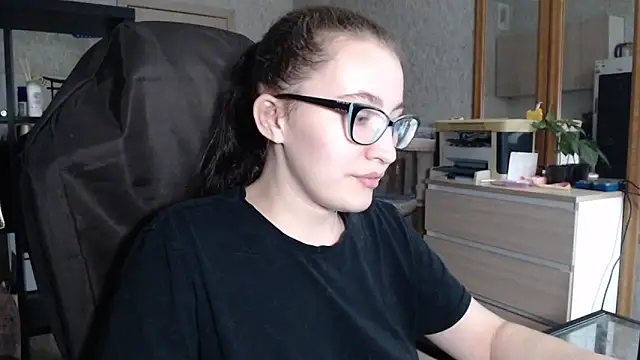 Snapshot of AnKey_Rayah chatting on 12-16-24, 02:05 AnKey Rayah online show from 12-16-24, 02:05