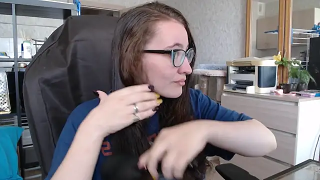 Snapshot of AnKey_Rayah chatting on 12-18-24, 07:04 AnKey Rayah online show from 12-18-24, 07:04