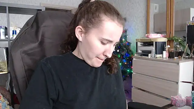 Snapshot of AnKey_Rayah chatting on 01-04-25, 06:19 AnKey Rayah online show from 01-04-25, 06:19