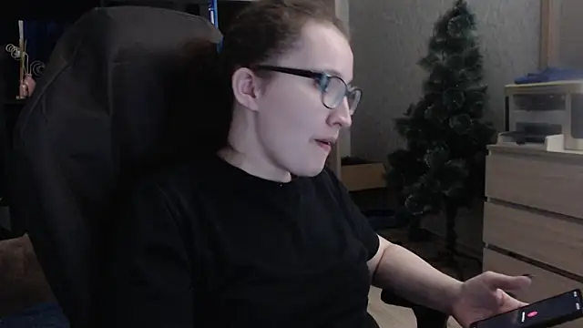 Snapshot of AnKey_Rayah chatting on 02-15-25, 01:49 AnKey Rayah online show from 02-15-25, 01:49