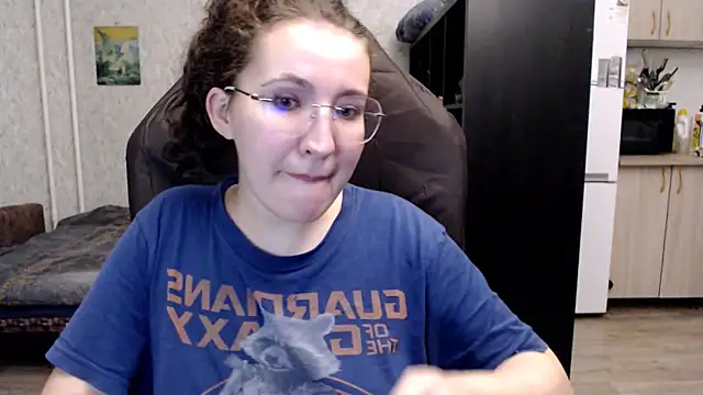 Snapshot of AnKey_Rayah chatting on 10-13-25, 10:43 AnKey Rayah online show from 10-13-25, 10:43