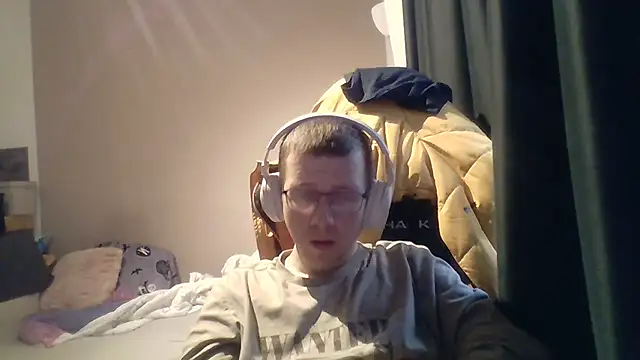 Snapshot of David250692 chatting on 02-13-26, 08:10 David250692 online show from 02-13-26, 08:10