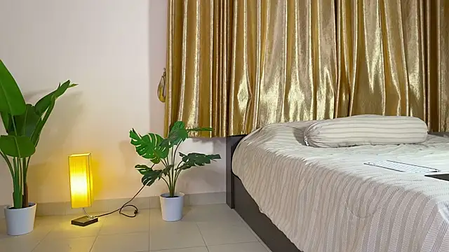 Snapshot of KatnessHot chatting on 03-01-25, 01:07 KatnessHot online show from 03-01-25, 01:07