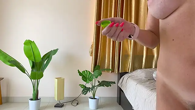 Snapshot of KatnessHot chatting on 03-02-25, 08:38 KatnessHot online show from 03-02-25, 08:38