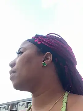 CurvyDesire1 online show from 03-18-25, 02:59