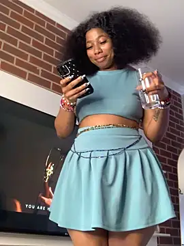 CurvyDesire1 online show from 04-19-26, 08:02