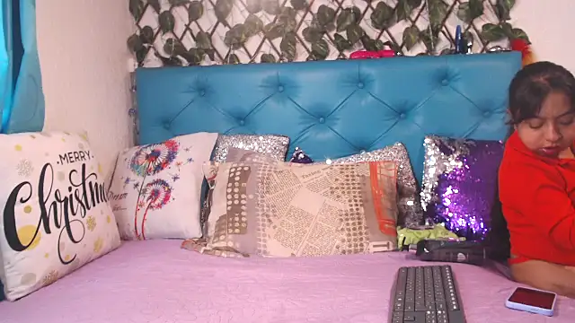 SARAWILLS online show from 01-15-26, 02:32