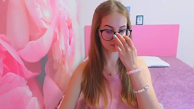 AliceAdams online show from 02-21-26, 08:15