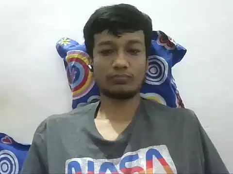 Snapshot of jimnail007 chatting on 09-09-25, 04:23 jimnail007 online show from 09-09-25, 04:23