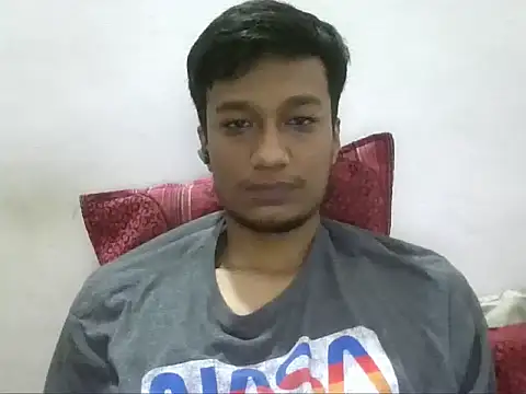 Snapshot of jimnail007 chatting on 10-31-25, 04:13 jimnail007 online show from 10-31-25, 04:13