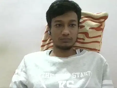 Snapshot of jimnail007 chatting on 11-15-25, 04:32 jimnail007 online show from 11-15-25, 04:32