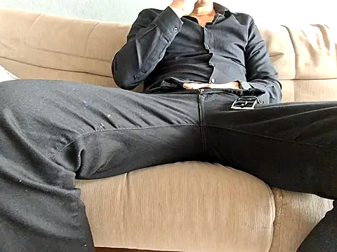 praqun2021 online show from 03-23-26, 02:10