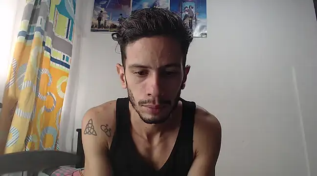 Snapshot of alisterxxx chatting on 02-22-25, 12:29 alisterxxx online show from 02-22-25, 12:29