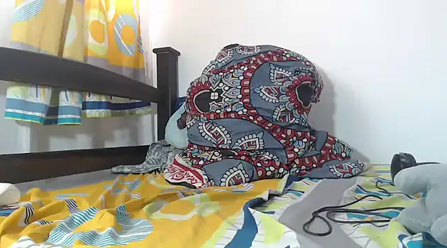 Snapshot of alisterxxx chatting on 03-19-25, 09:27 alisterxxx online show from 03-19-25, 09:27