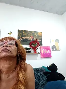 Snapshot of BustyMilf_ chatting on 05-03-26, 01:28 BustyMilf online show from 05-03-26, 01:28