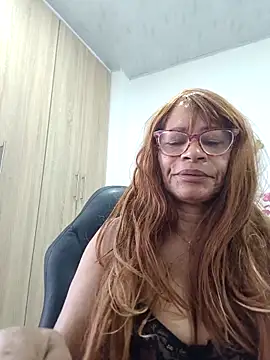 Snapshot of BustyMilf_ chatting on 05-06-26, 12:43 BustyMilf online show from 05-06-26, 12:43
