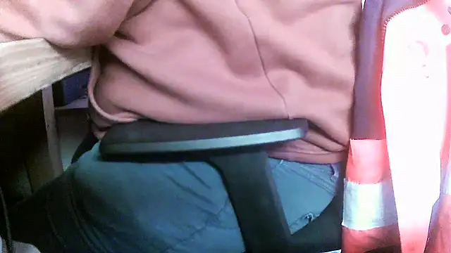 Snapshot of Cygnus58topchef chatting on 09-17-25, 06:04 Cygnus58topchef online show from 09-17-25, 06:04