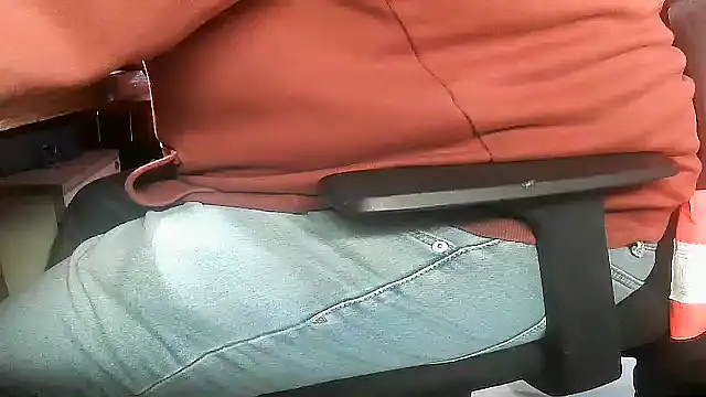 Snapshot of Cygnus58topchef chatting on 09-19-25, 05:53 Cygnus58topchef online show from 09-19-25, 05:53