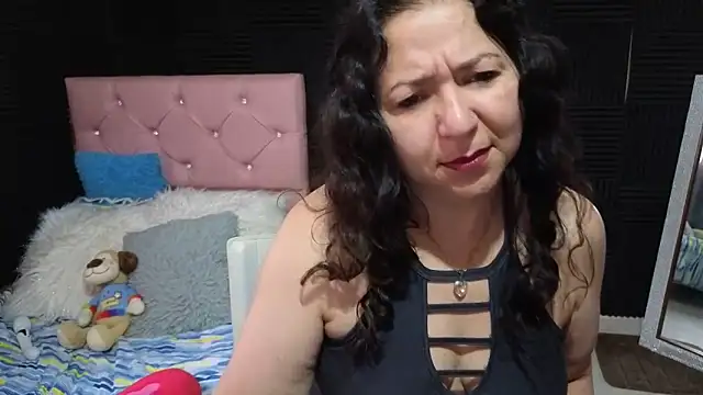 katifoxx online show from 04-01-26, 02:25