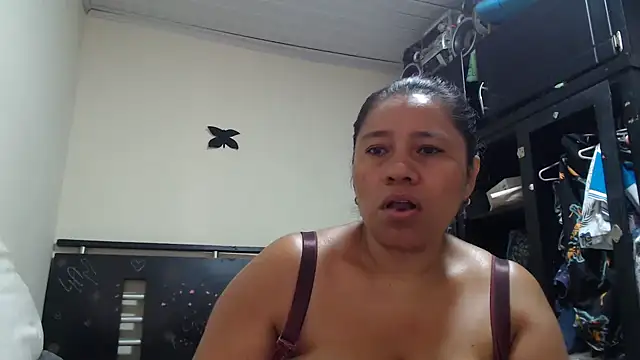 adrixxx38 online show from 05-31-26, 06:09