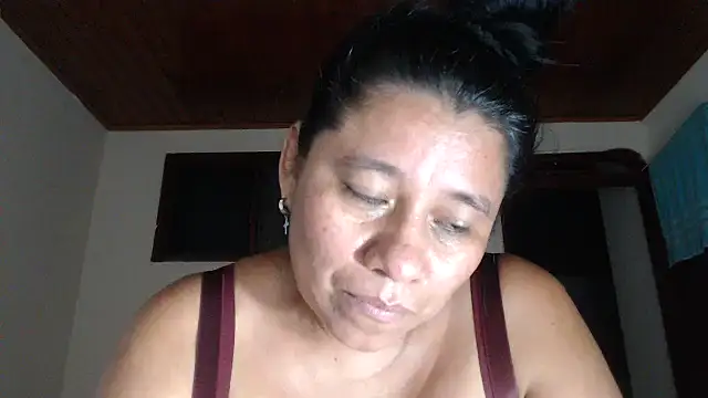 adrixxx38 online show from 07-10-26, 04:50
