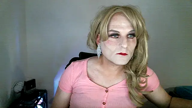 Snapshot of carol5939 chatting on 11-28-25, 11:29 carol5939 online show from 11-28-25, 11:29