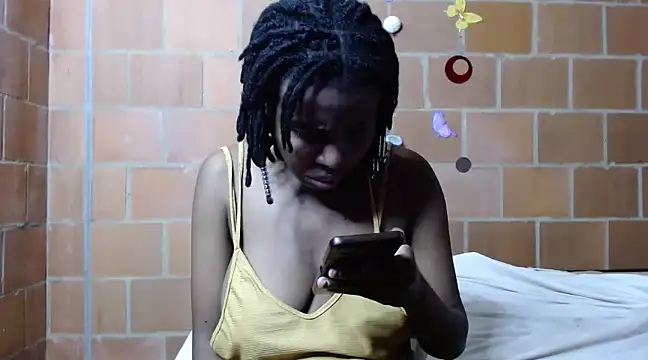 Snapshot of Magaharper10 chatting on 03-06-25, 02:30 Magaharper10 online show from 03-06-25, 02:30