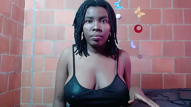 Snapshot of Magaharper10 chatting on 09-20-25, 07:15 Magaharper10 online show from 09-20-25, 07:15