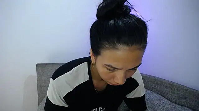 Snapshot of Allyson_Smith chatting on 01-02-25, 11:06 Allyson Smith online show from 01-02-25, 11:06