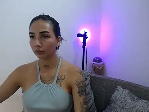 Snapshot of Allyson_Smith chatting on 01-26-25, 12:58 Allyson Smith online show from 01-26-25, 12:58