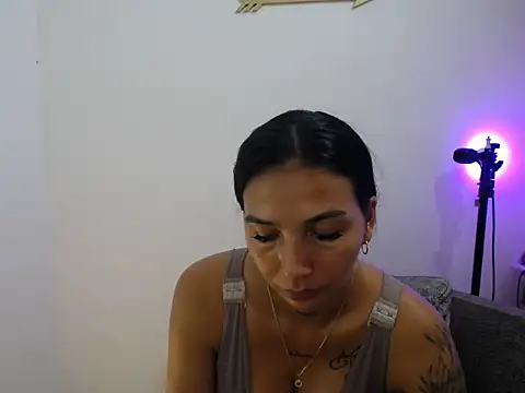 Snapshot of Allyson_Smith chatting on 01-31-25, 02:48 Allyson Smith online show from 01-31-25, 02:48