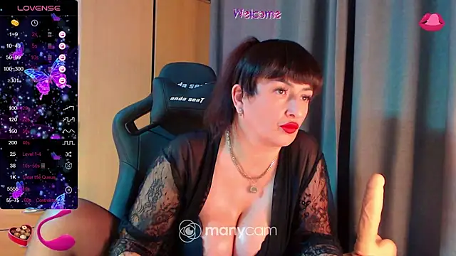 Snapshot of Hotangel75 chatting on 01-12-25, 04:52 Hotangel75 online show from 01-12-25, 04:52