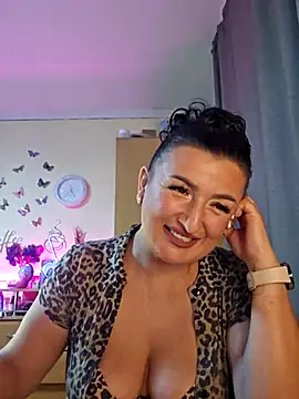 Snapshot of Hotangel75 chatting on 09-12-25, 08:25 Hotangel75 online show from 09-12-25, 08:25