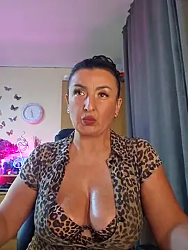 Snapshot of Hotangel75 chatting on 10-02-25, 08:32 Hotangel75 online show from 10-02-25, 08:32