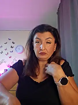 Snapshot of Hotangel75 chatting on 10-15-25, 08:03 Hotangel75 online show from 10-15-25, 08:03