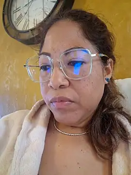 Snapshot of mila38 chatting on 04-26-26, 07:39 mila38 online show from 04-26-26, 07:39