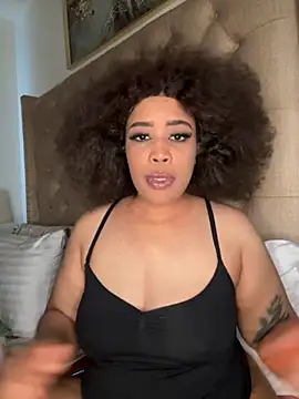 Snapshot of CAMMII_ chatting on 11-14-25, 10:58 CAMMII online show from 11-14-25, 10:58