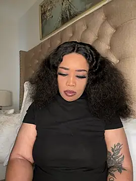 Snapshot of CAMMII_ chatting on 02-18-26, 11:06 CAMMII online show from 02-18-26, 11:06