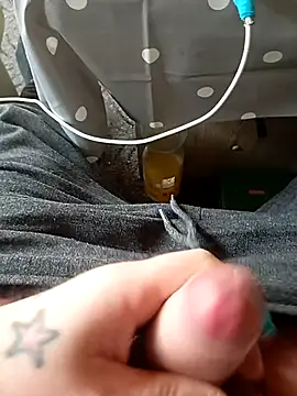 Snapshot of maiki7778 chatting on 10-25-25, 08:55 maiki7778 online show from 10-25-25, 08:55