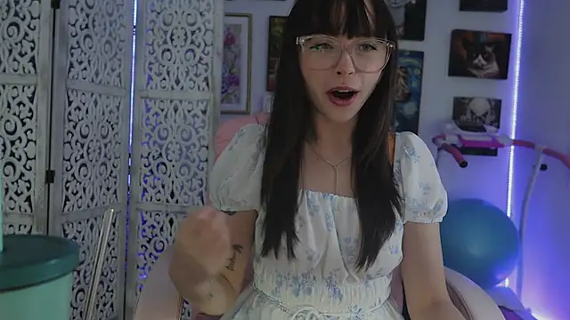 Snapshot of makiyahbelle chatting on 06-24-26, 07:51 makiyahbelle online show from 06-24-26, 07:51