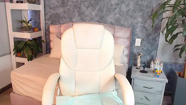 niko robin online show from 11-08-25, 04:29